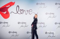 《CYBEX by Karolina Kurkova 限定联名系列,让爱无》 